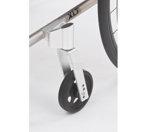 Кресло-коляска активного типа MET Invacare XLT